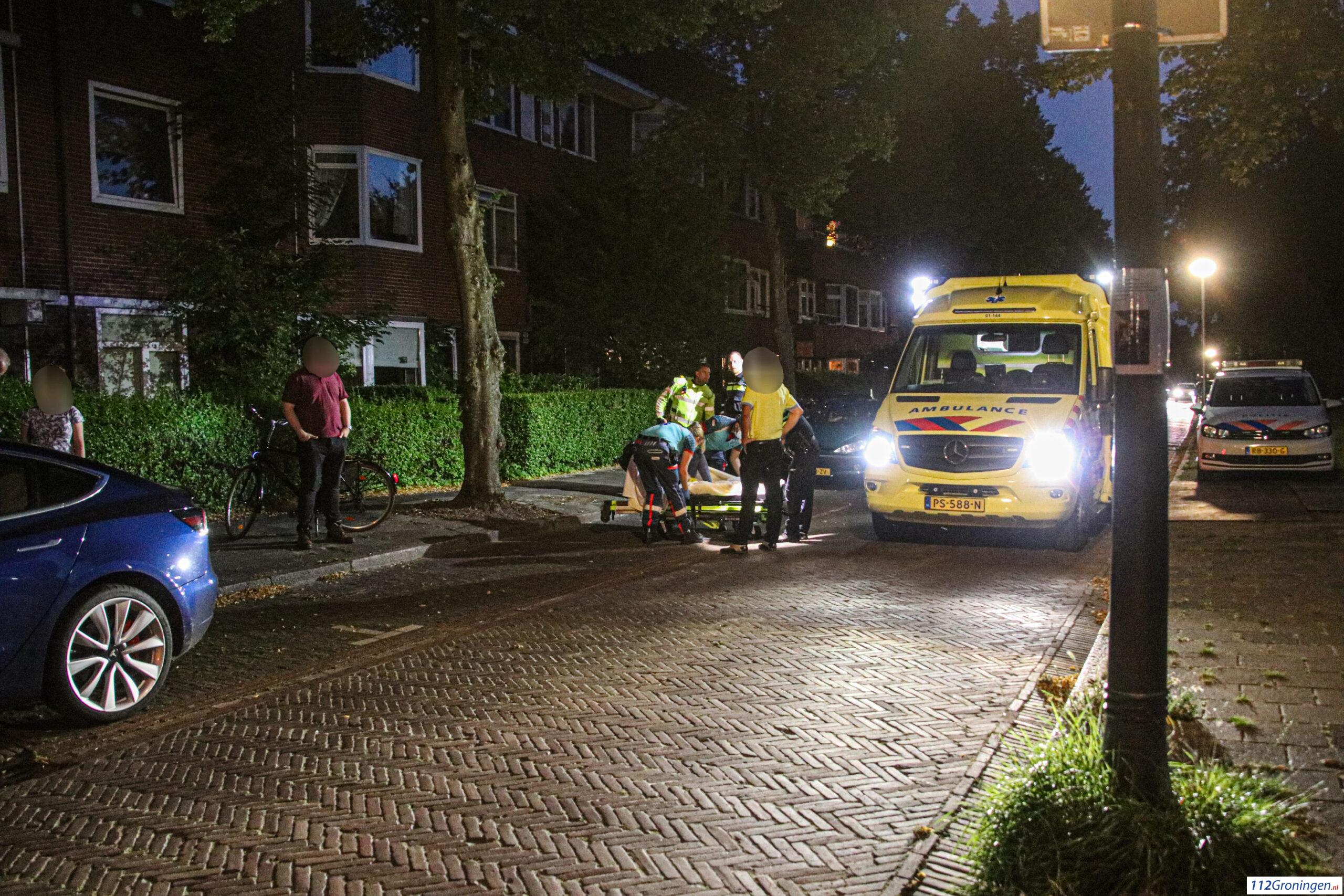 Vrouw gewond bij verkeersongeluk Star Numanstraat. Vrouw gewond bij verkeersongeluk Star Numanstraat.