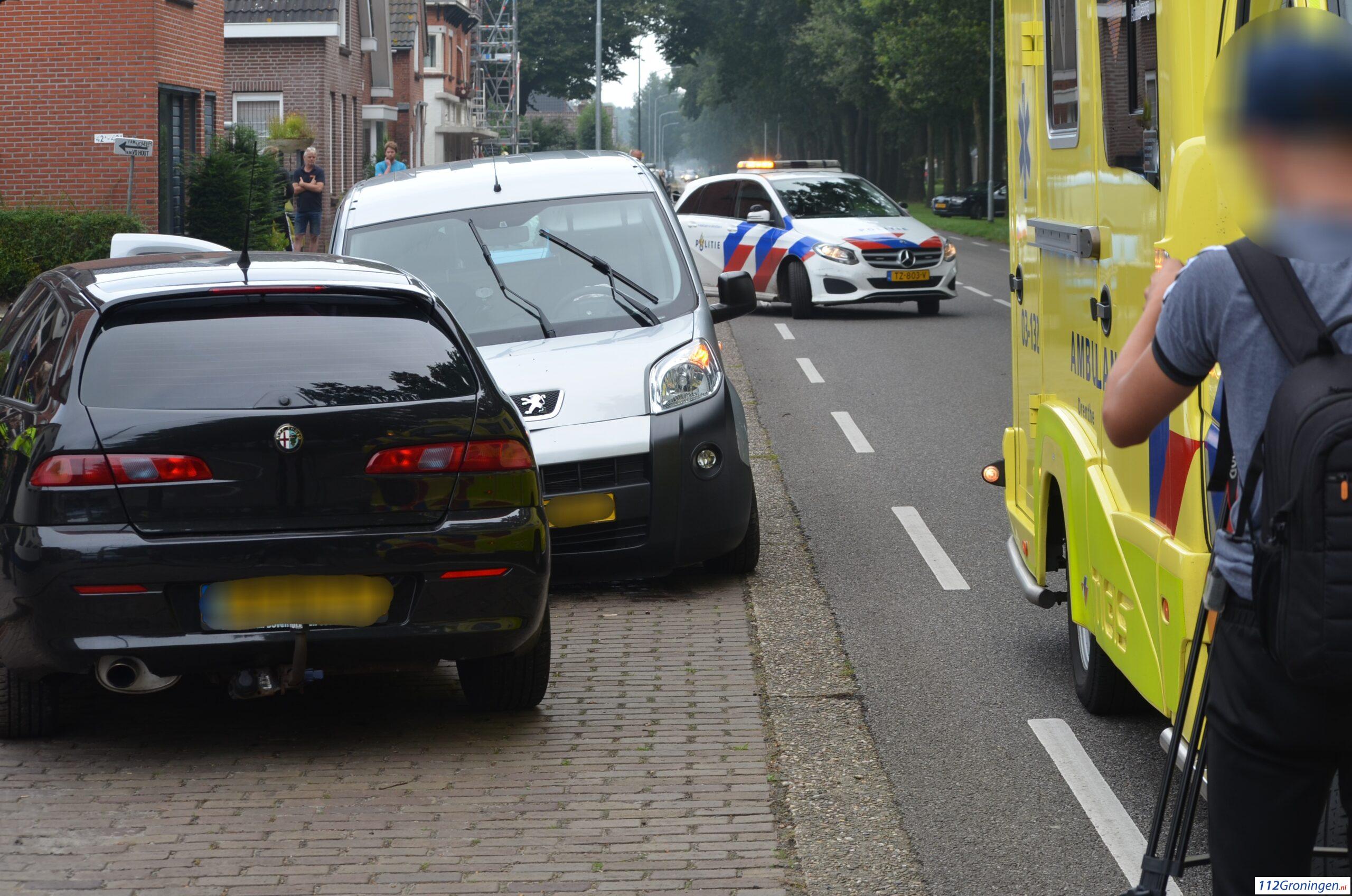 Bestuurder raakt gewond bij botsing in Nieuw-Weerdinge. Bestuurder raakt gewond bij botsing in Nieuw-Weerdinge.