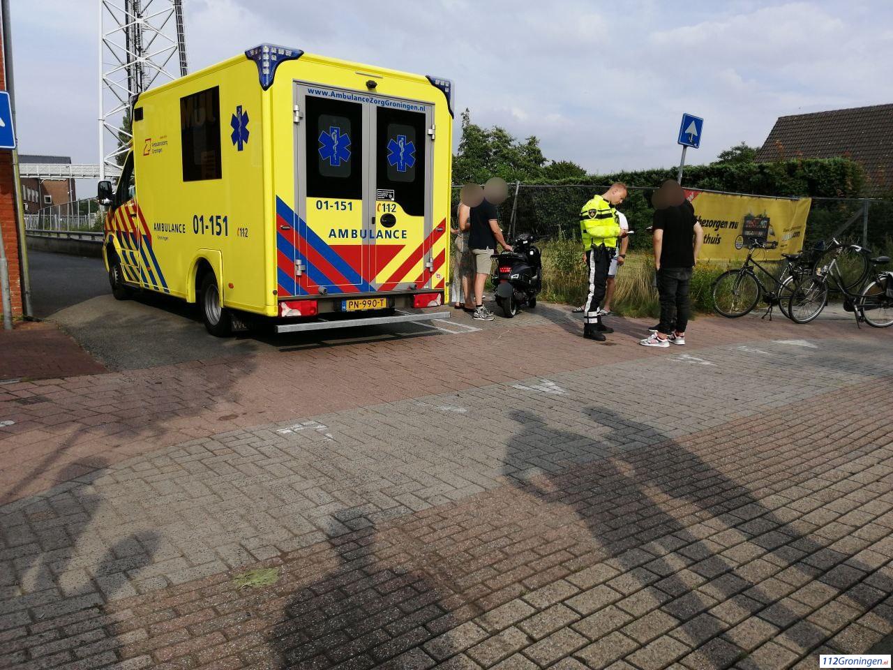 Scooterrijder aangereden door automobilist in Stadskanaal. Scooterrijder aangereden door automobilist in Stadskanaal.
