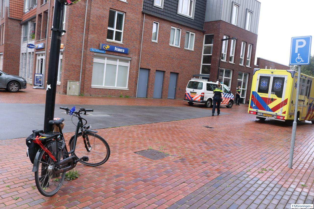 Fietser raakt licht gewond bij aanrijding in Grootegast. Fietser raakt licht gewond bij aanrijding in Grootegast.