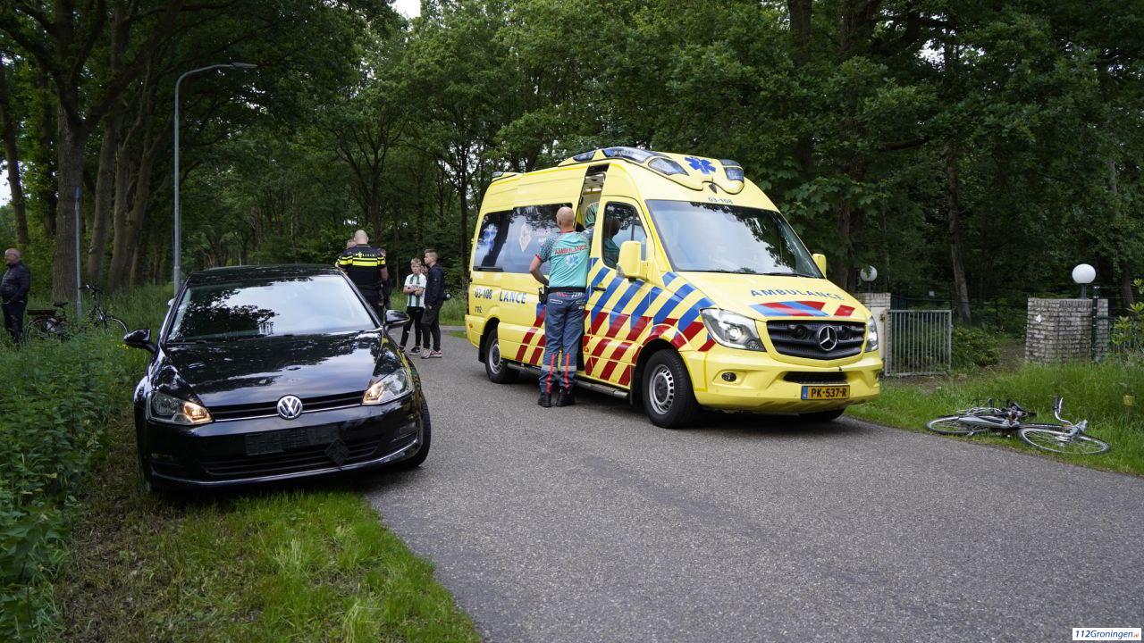 Fietser raakt gewond bij verkeersongeval in Roden.