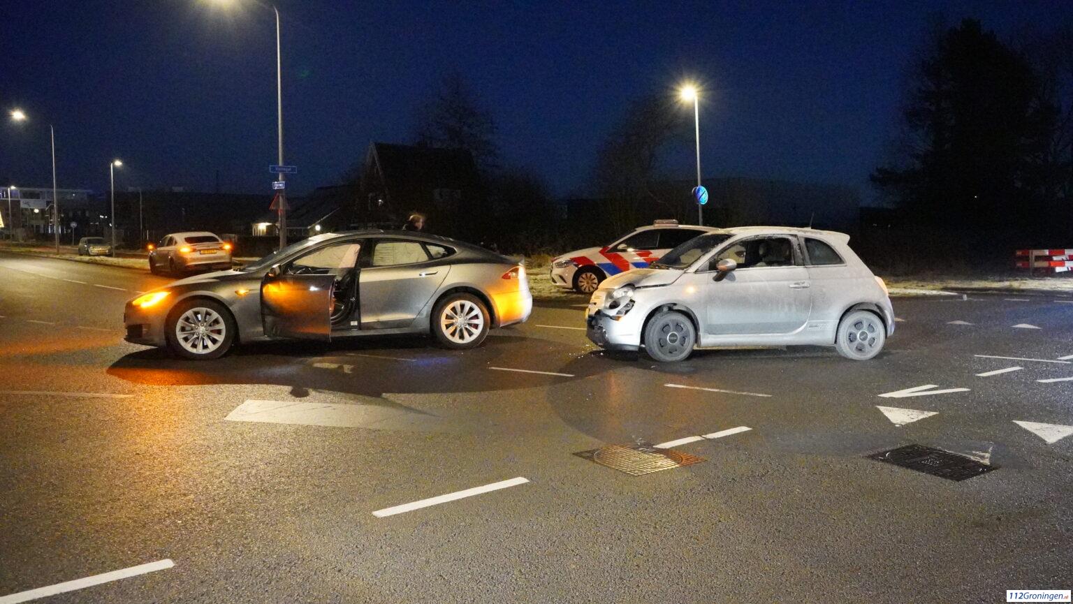 Ongeval tussen twee voertuigen op de Olgerweg, 1 lichtgewonde.