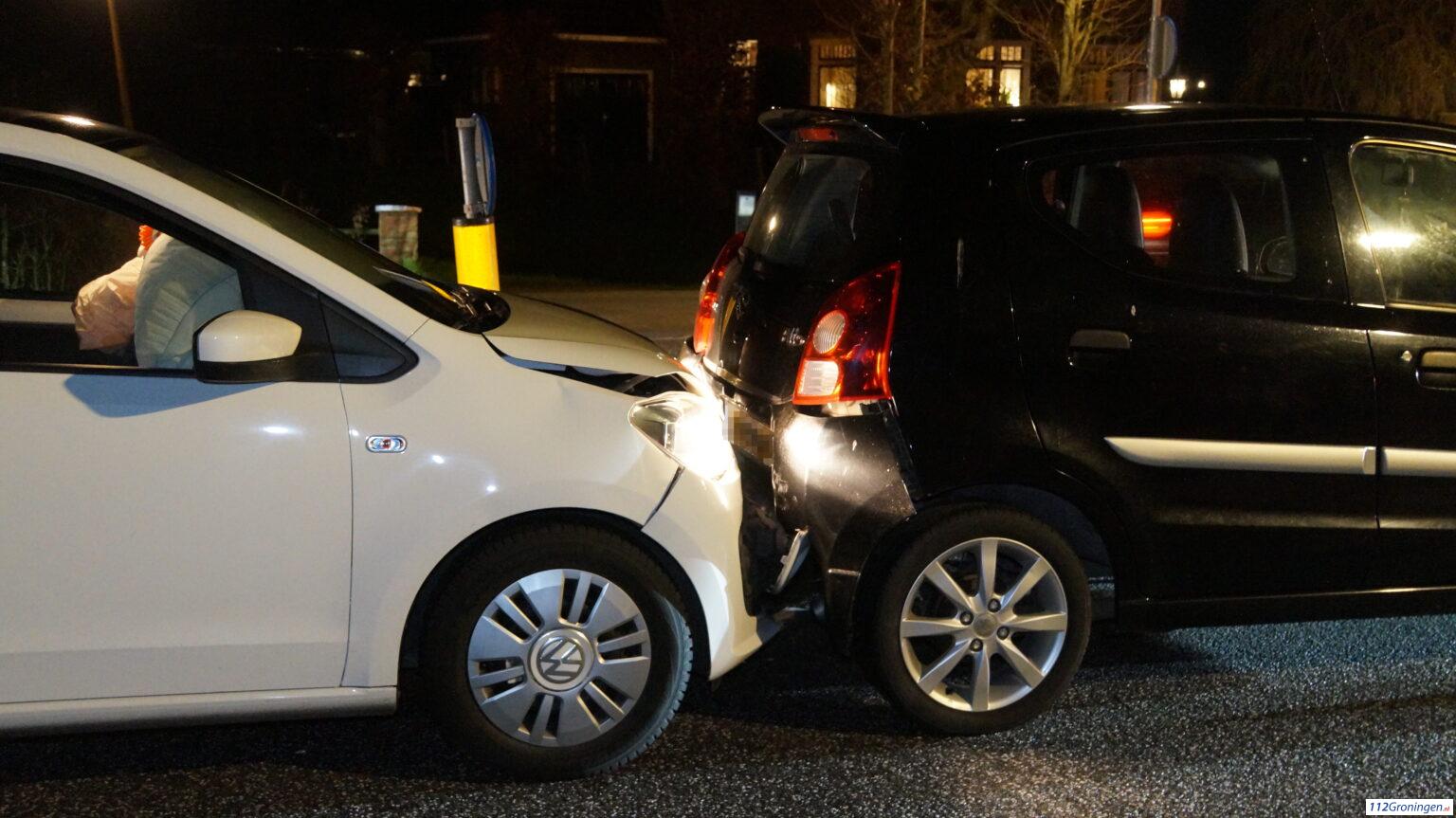 Kop-staart botsing op N361 in Sauwerd. Kop-staart botsing op N361 in Sauwerd.