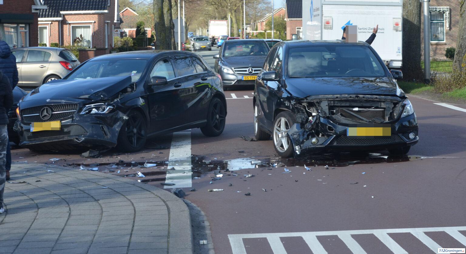 Ongeval tussen drie auto`s Kruisstraat in Musselkanaal.