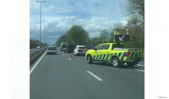 Ongeval op de Plataanlaan in Groningen. Ongeval op de Plataanlaan in Groningen.