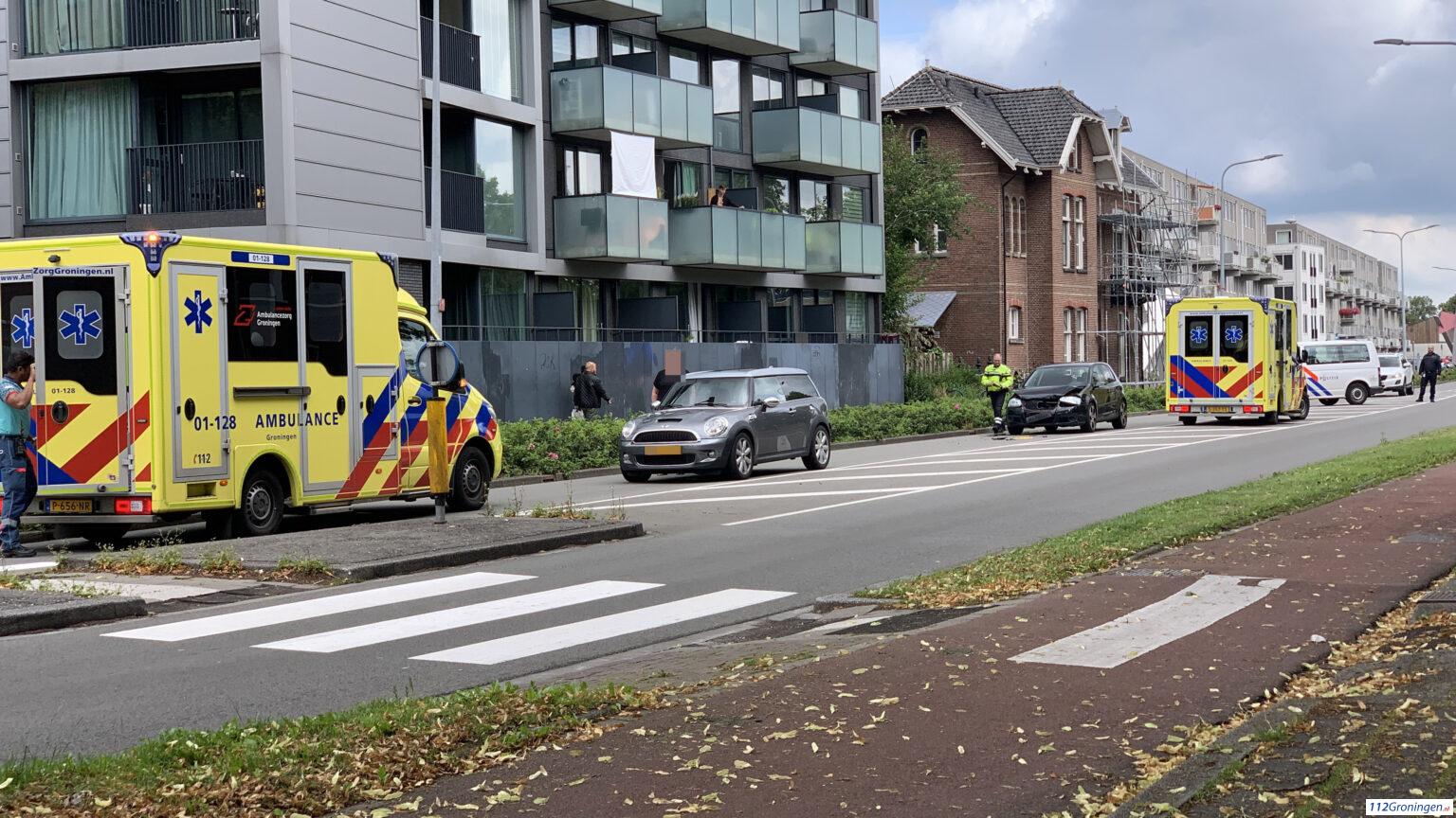 Kop/staart ongeval Damsterdiep Groningen, 1 gewonde.