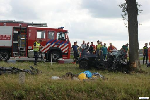 Ernstig ongeval op de N366 bij Veendam, één zwaargewonde.