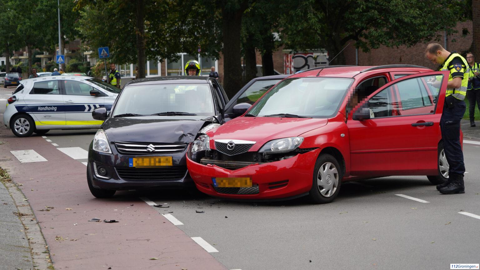 Ongeval op de Van Iddekingeweg/ Hora Siccamasingel in Groningen. Ongeval op de Van Iddekingeweg/ Hora Siccamasingel in Groningen.