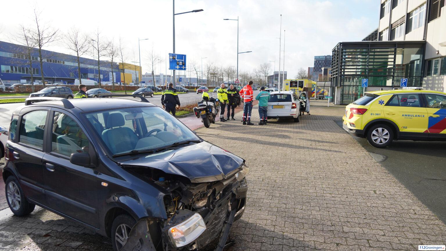 Ongeval op de Sontweg in Groningen, 3 lichtgewonden.