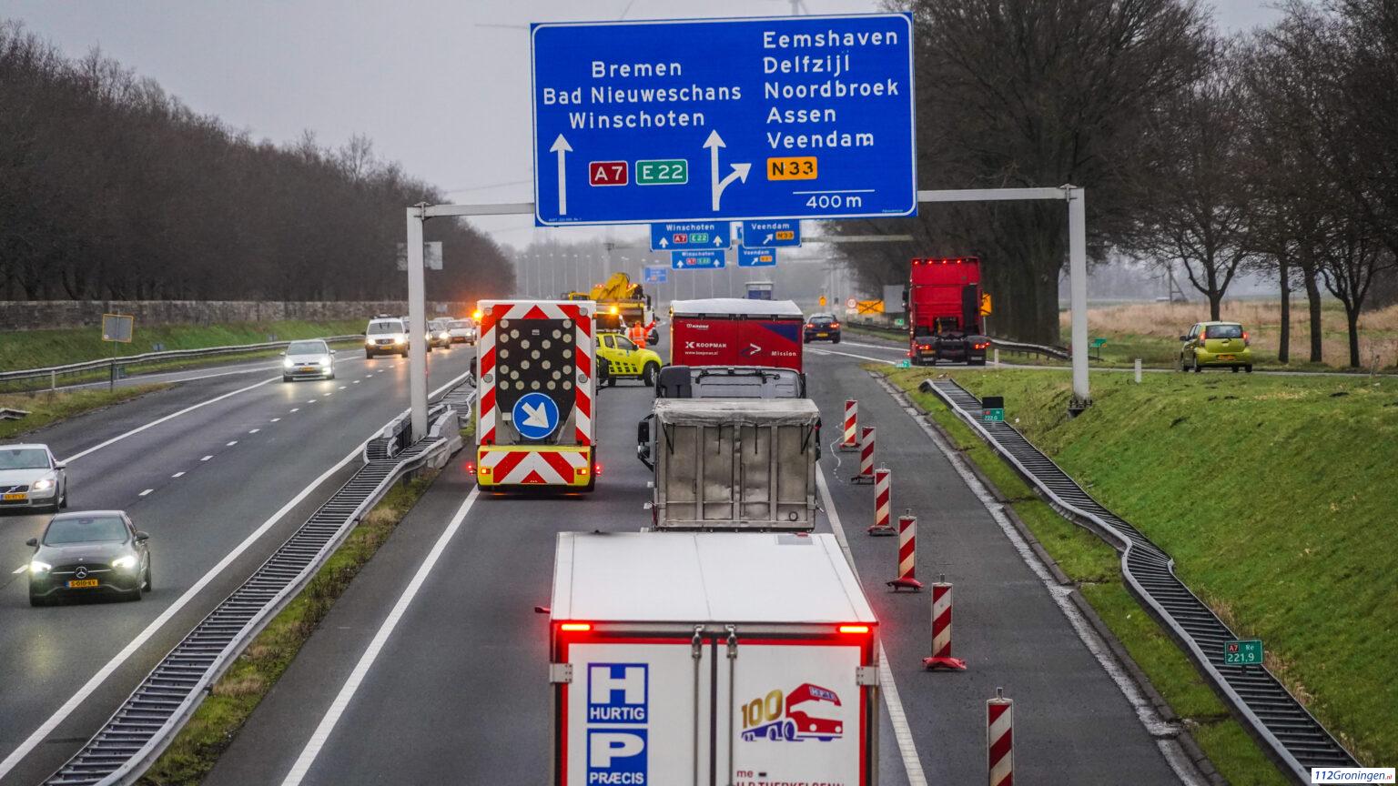 Zuidbroek: Ongeval op de A7 met file tot gevolg. Zuidbroek: Ongeval op de A7 met file tot gevolg.