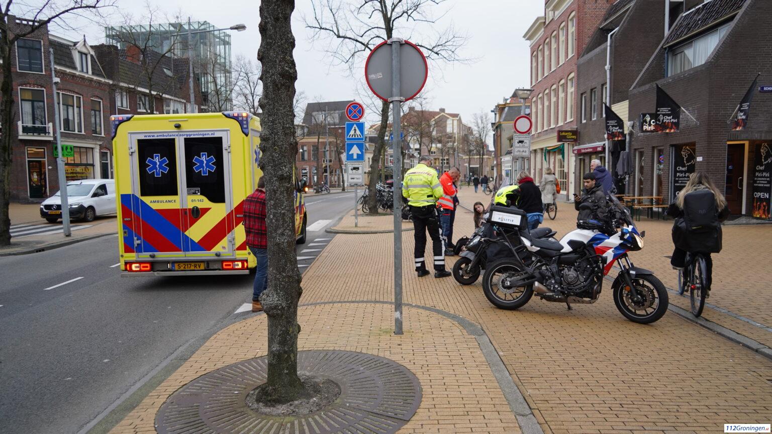 Ongeval met gewonde op het Gedempte Zuiderdiep. Ongeval met gewonde op het Gedempte Zuiderdiep.