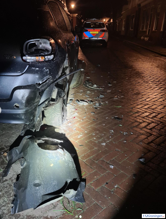 Doorrijden na aanrijding in Grijpskerk. Doorrijden na aanrijding in Grijpskerk.