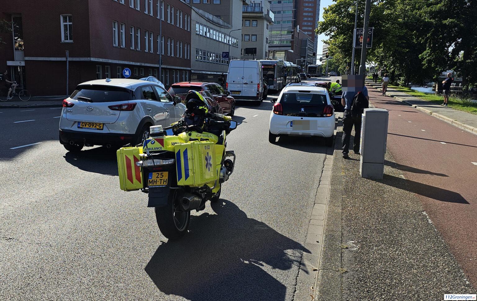 Ongeval Stationsweg Groningen, 1 lichtgewonde. Ongeval Stationsweg Groningen, 1 lichtgewonde.