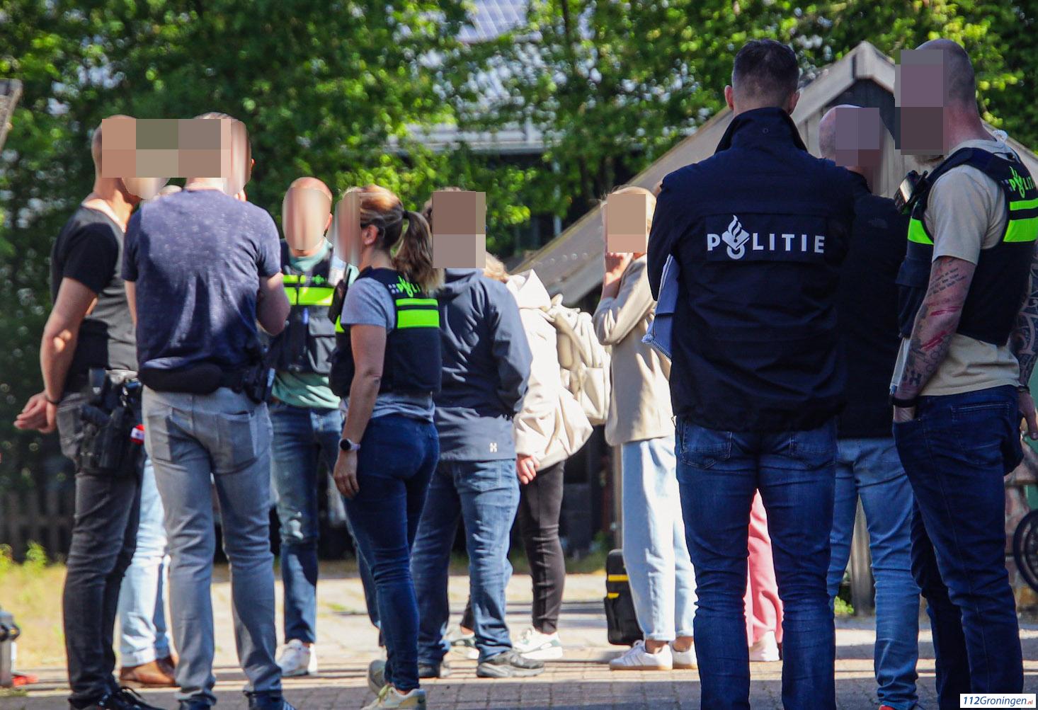 Politie inval Hoofdstraat in Tolbert i.v.m. een lopend onderzoek
