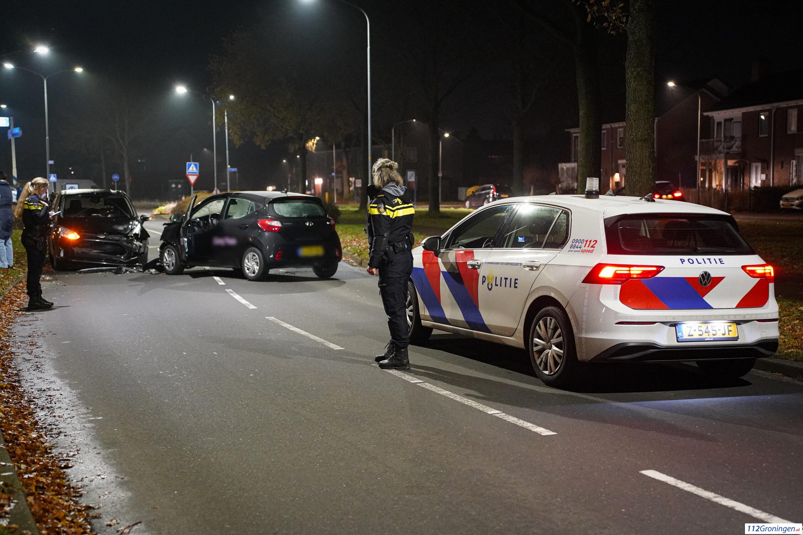 Frontale botsing in Roden. Frontale botsing in Roden.