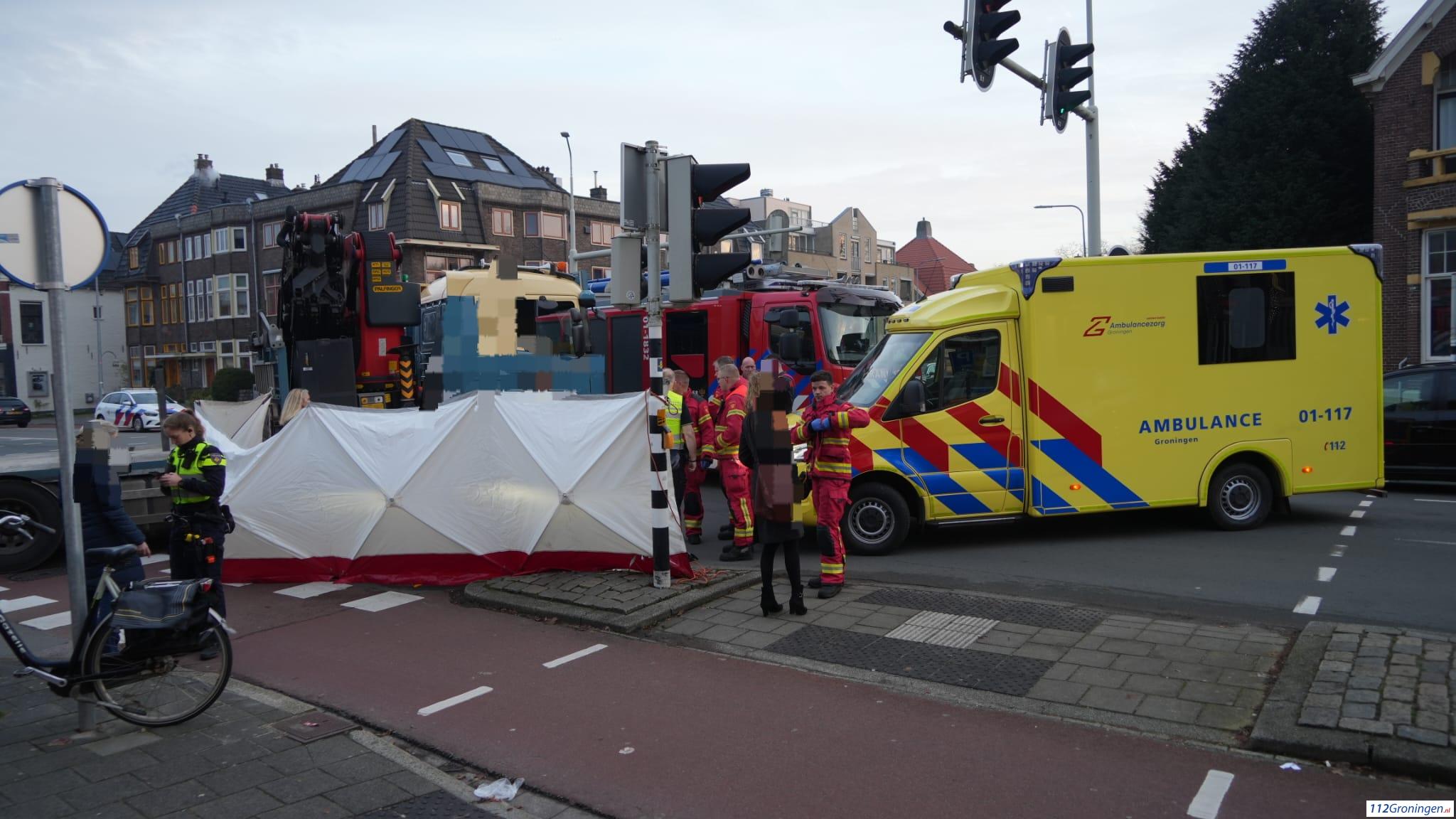 Ernstig ongeval op de Verlengde Hereweg, 1 persoon ernstig gewond. Ernstig ongeval op de Verlengde Hereweg, 1 persoon ernstig gewond.