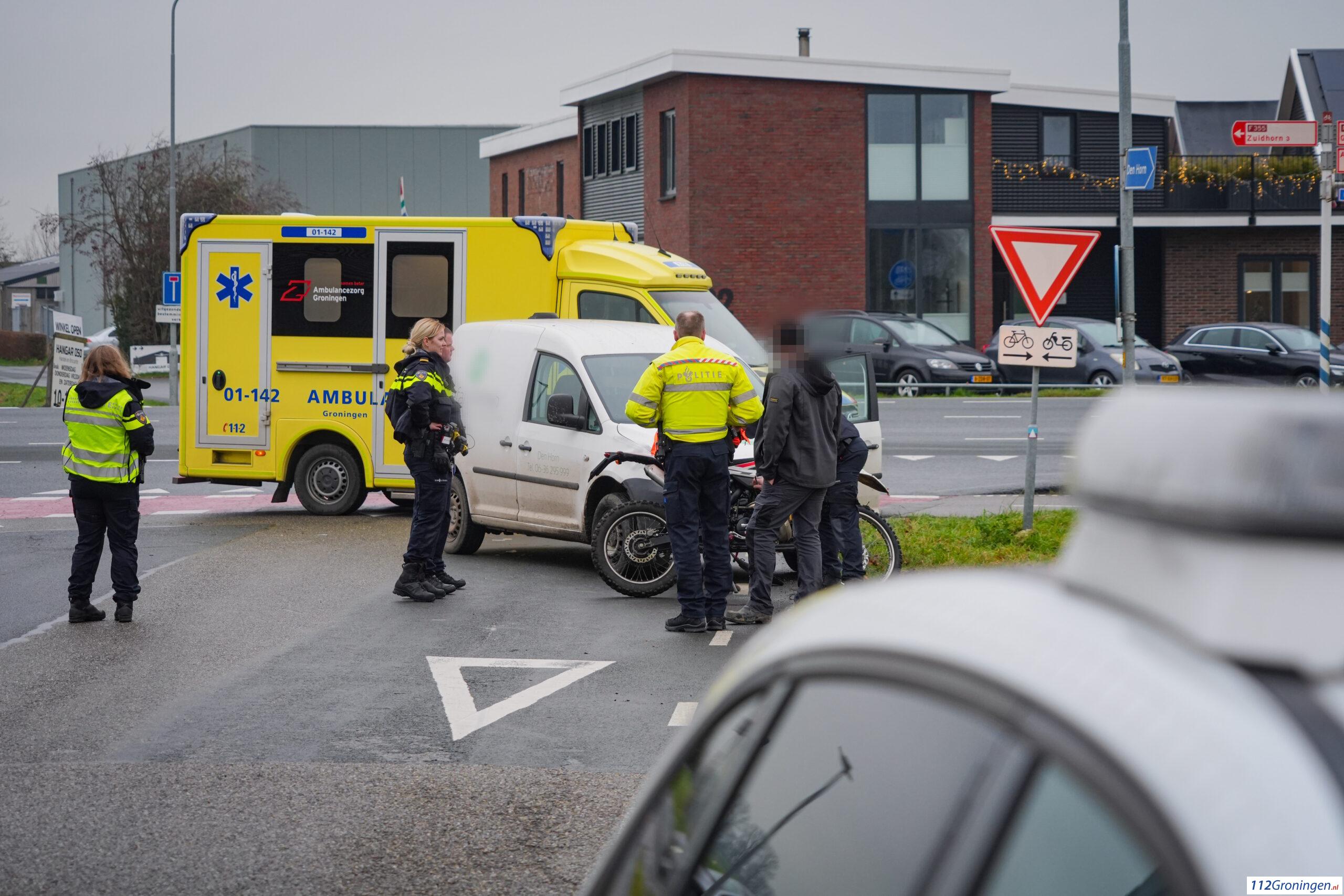Ongeval op de Friesestraatweg bij Aduard, 1 gewonde. Ongeval op de Friesestraatweg bij Aduard, 1 gewonde.