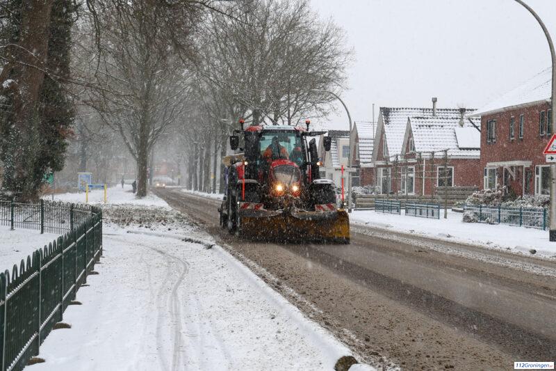 gladheid strooiwagen sneeuw