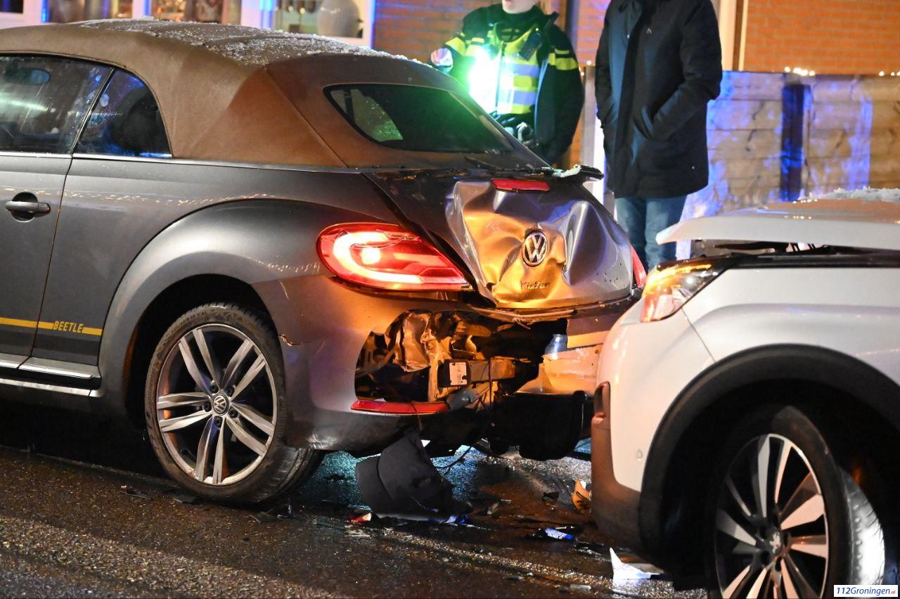 Forse Kop/ staartaanrijding op Hoofdstraat in Beerta. Forse Kop/ staartaanrijding op Hoofdstraat in Beerta.
