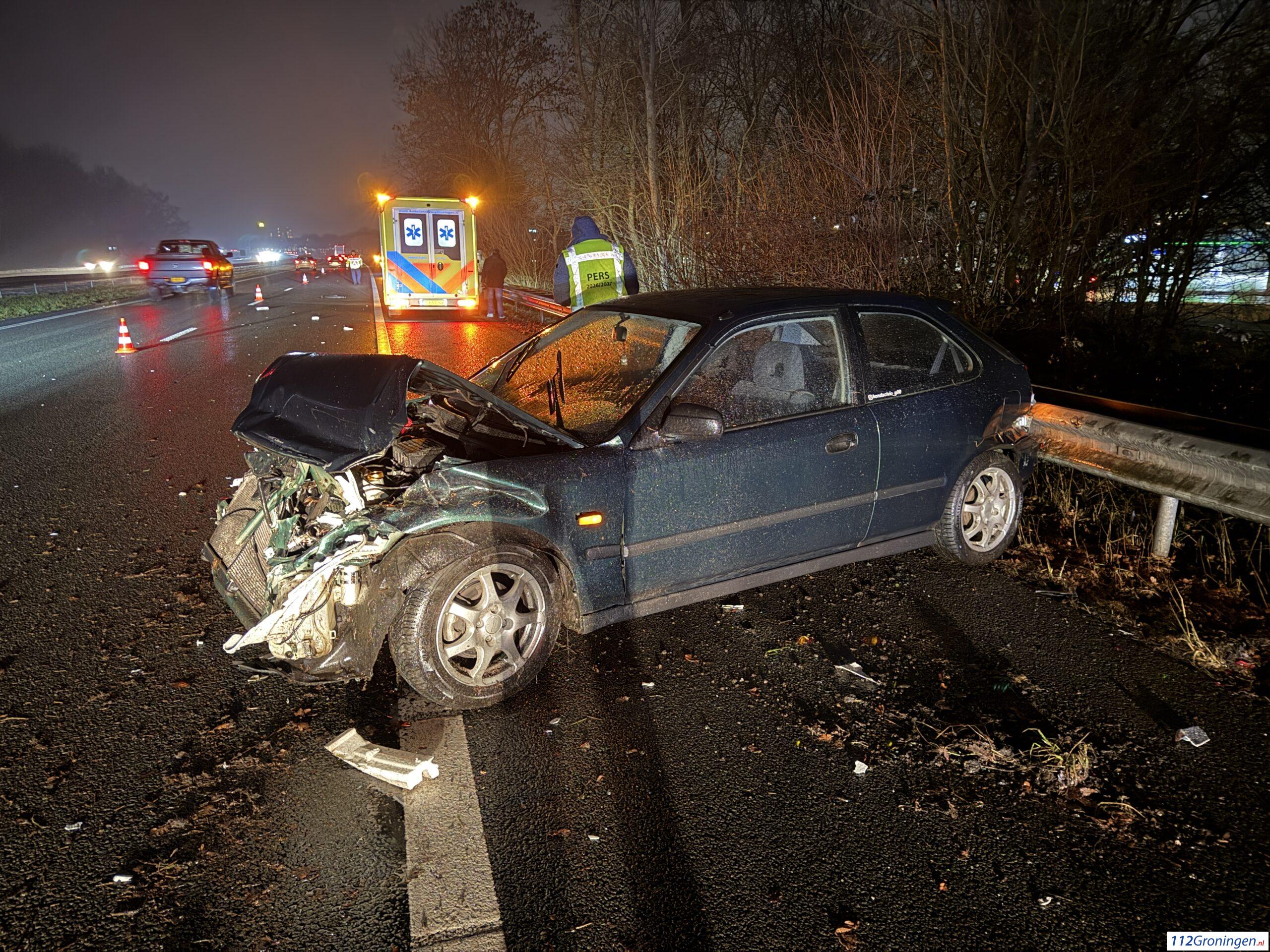 Chaos op A7 en N33: Meerdere aanrijdingen door de verwachte gladheid, weg dicht (update)