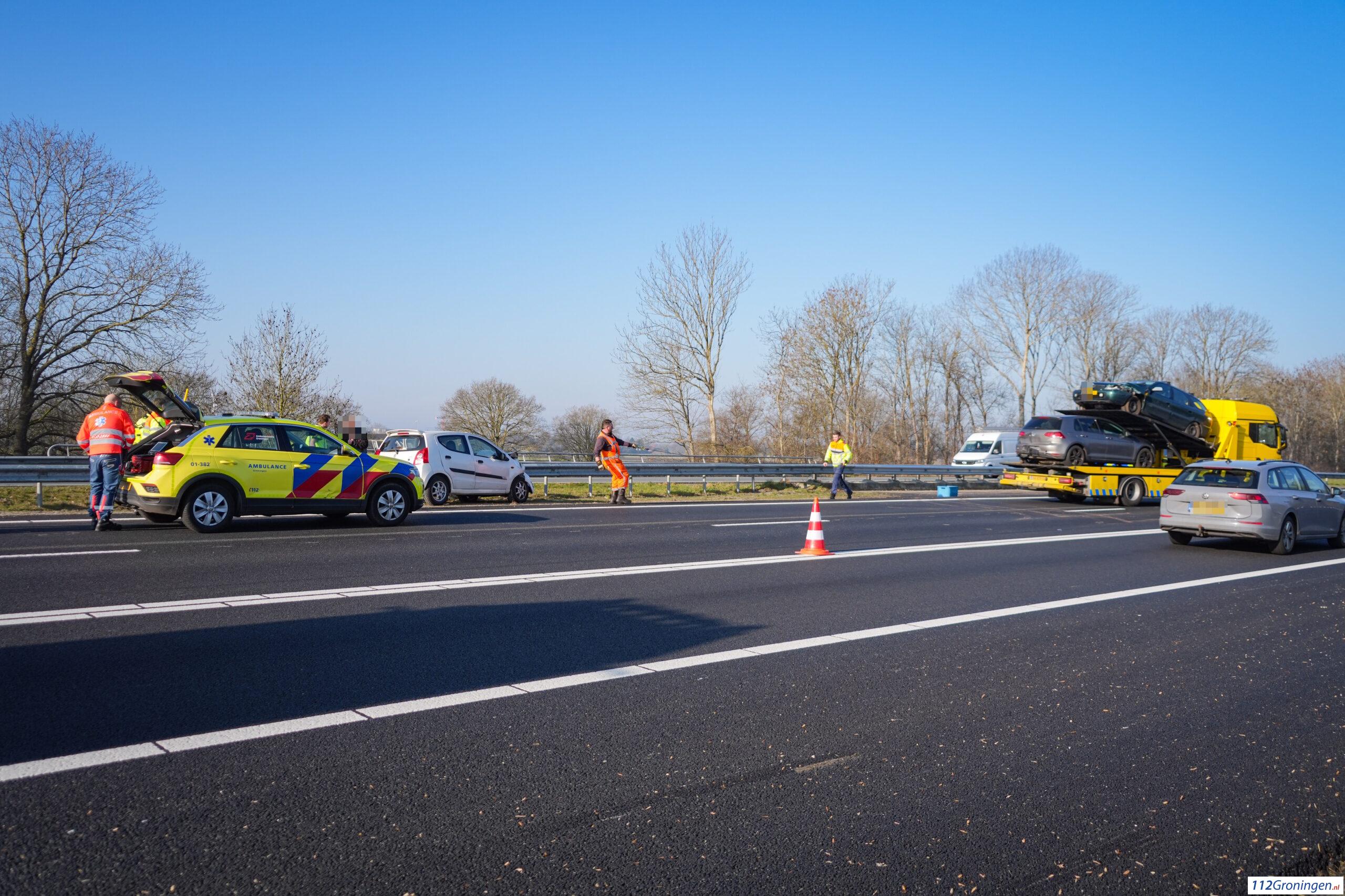 Ongeval tussen meerdere voertuigen op de A7 bij Kolham. Ongeval tussen meerdere voertuigen op de A7 bij Kolham.