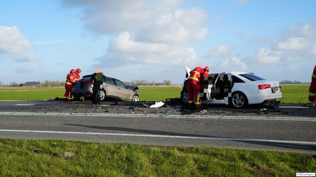 Frontaal ernstig ongeval op de N46 bij Zuidwolde, 5 gewonden. Frontaal ernstig ongeval op de N46 bij Zuidwolde, 5 gewonden.