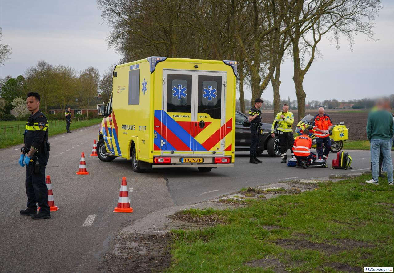 Ernstig ongeval tussen auto en fietsster in Noordbroek. Ernstig ongeval tussen auto en fietsster in Noordbroek.