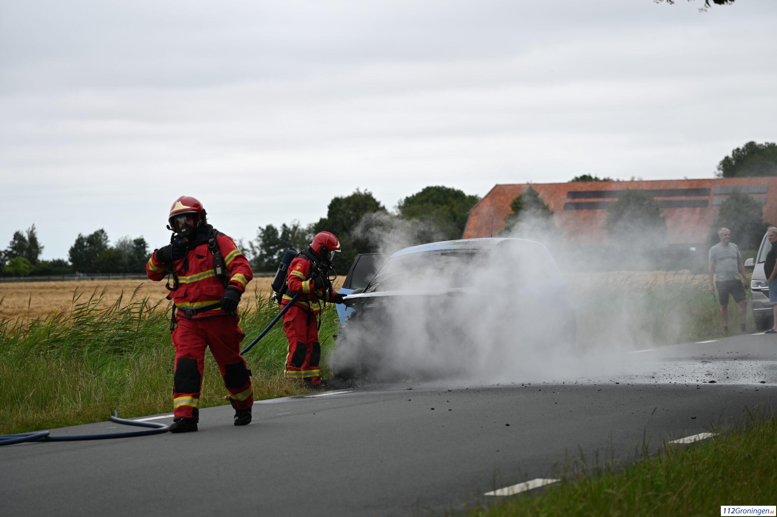 Auto door brand verwoest in Beerta